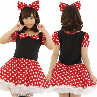 ドットリボンのワンピース