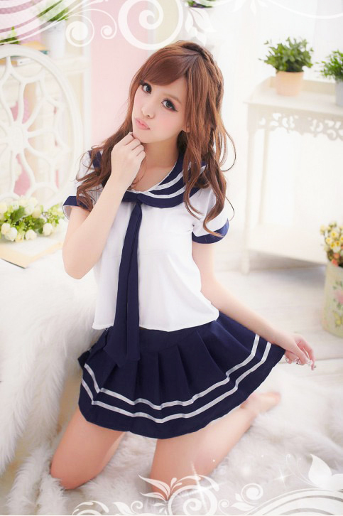 ネイビー×ホワイト・爽やかなマリン風セーラー服